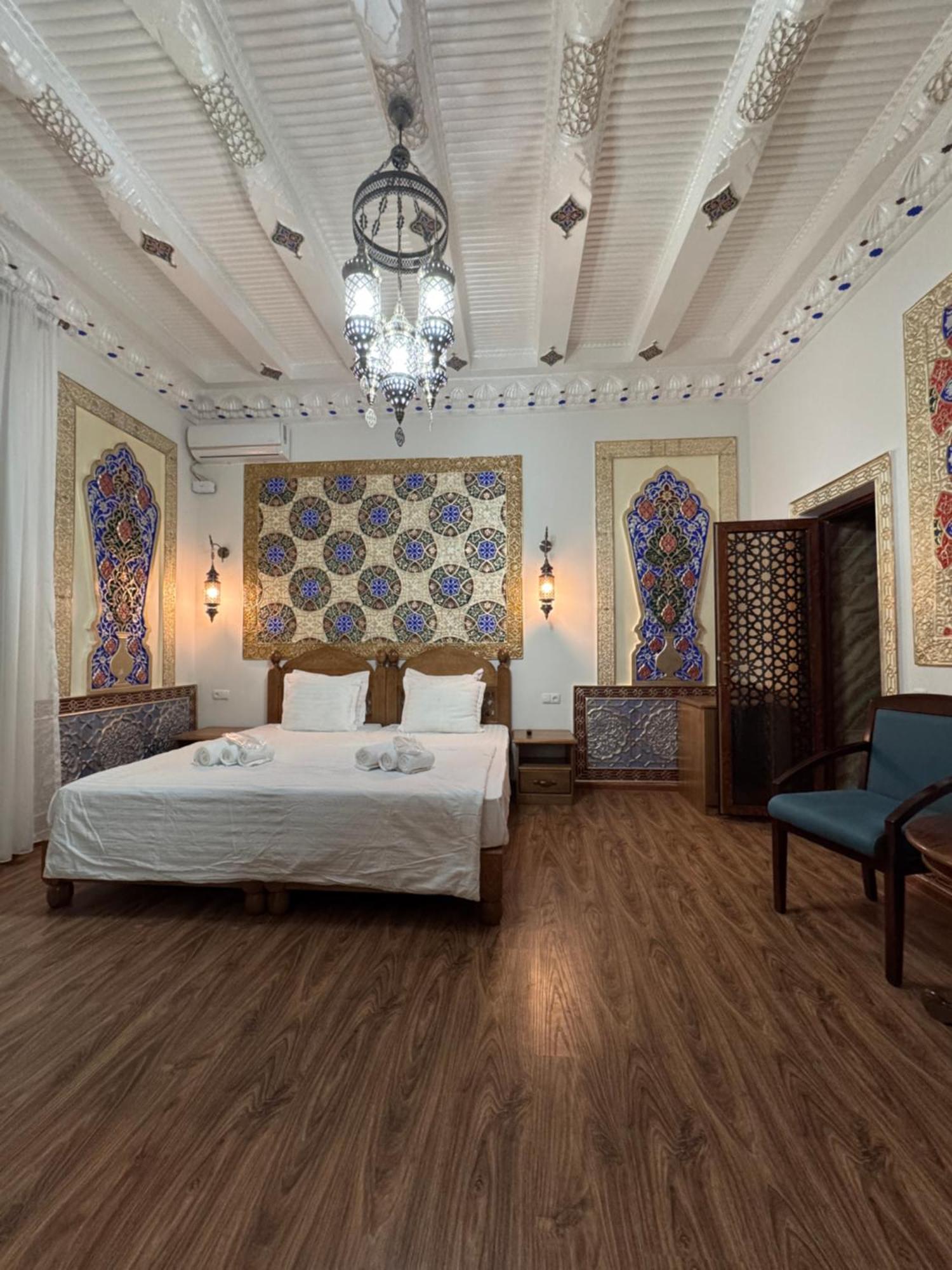 Guesthouse Muqaddam بخارى المظهر الخارجي الصورة