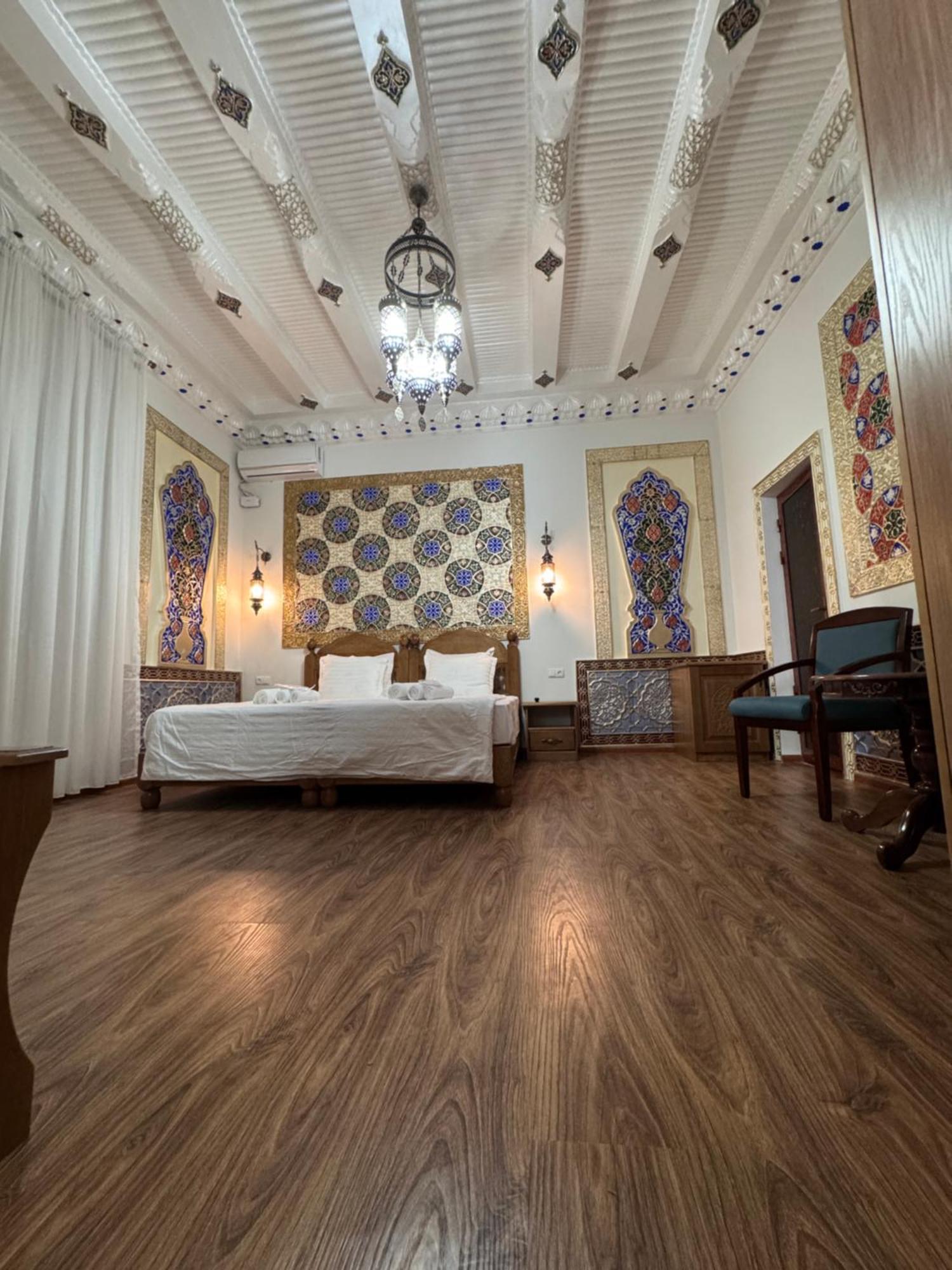 Guesthouse Muqaddam بخارى المظهر الخارجي الصورة